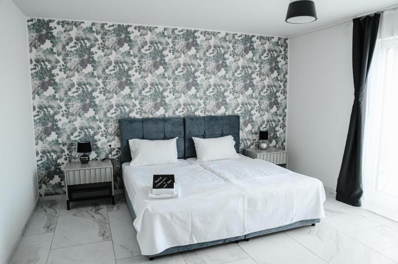Hotel Flora Schwäbisch Gmünd Екстериор снимка