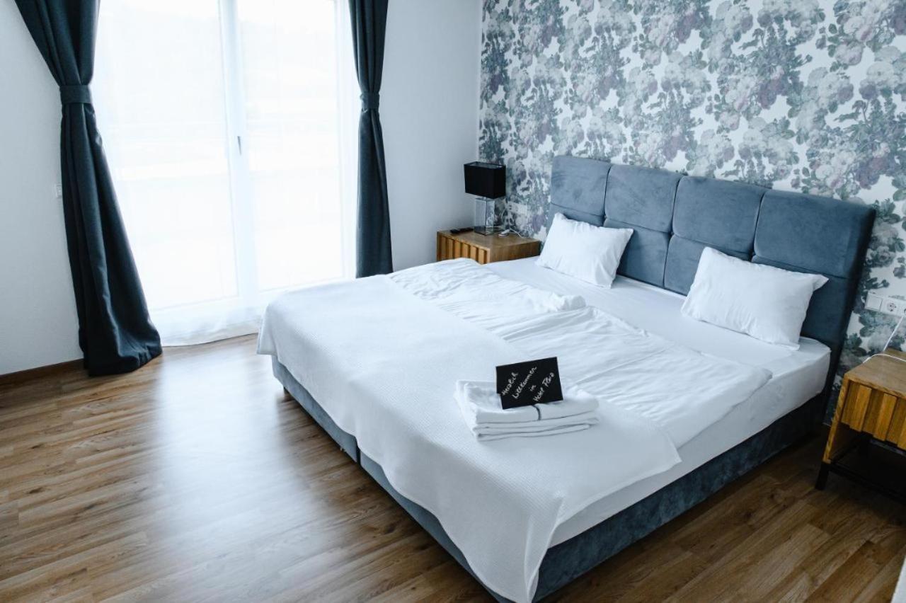 Hotel Flora Schwäbisch Gmünd Екстериор снимка